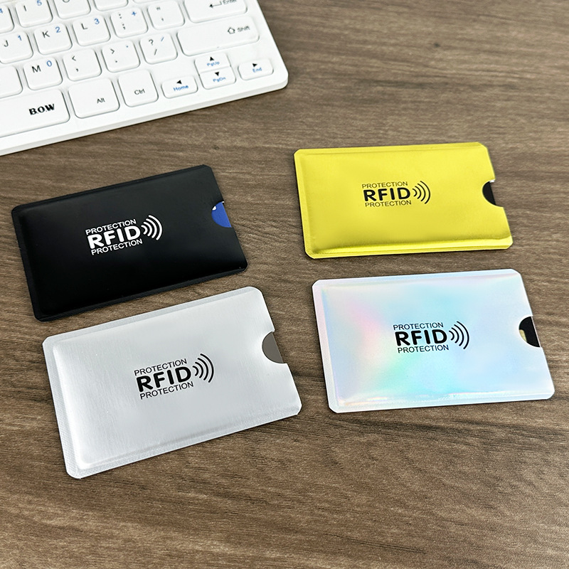 Чехлы для карт с защитой от RF – обзор и цена Travel Wallet Slim